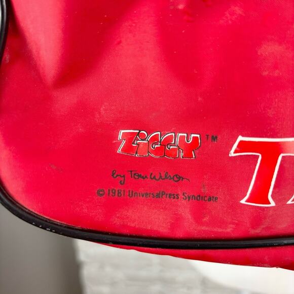Vintage 80’s Ziggy Travelin’ Bag - Picture 2 of 9